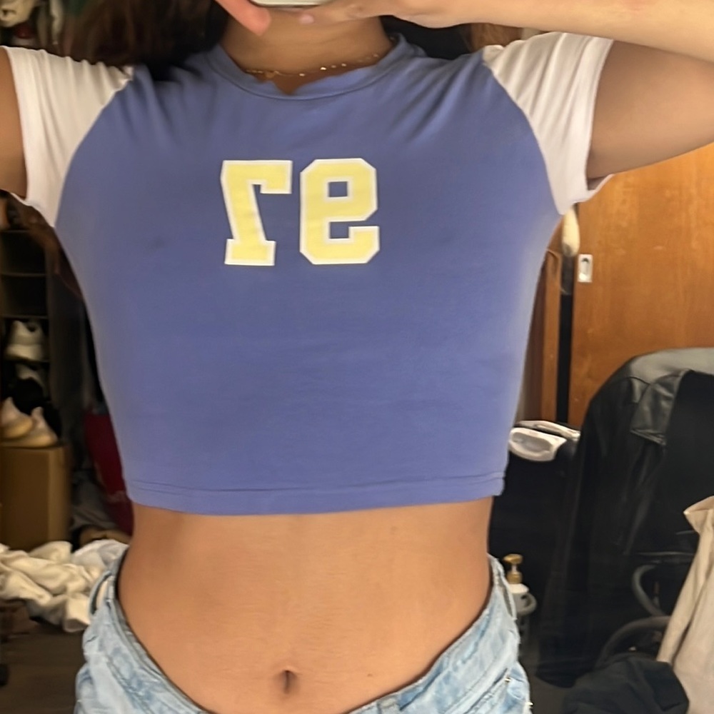 Aritzia crop top! Size xsmall